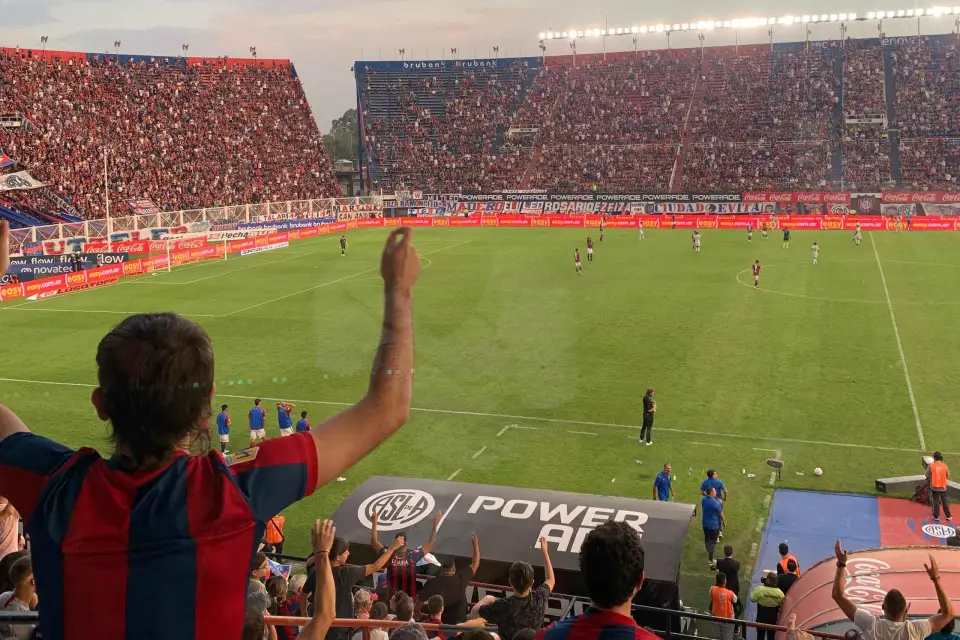 Buenos Aires fútbol: Vive la pasión de un partido de San Lorenzo de Almagro