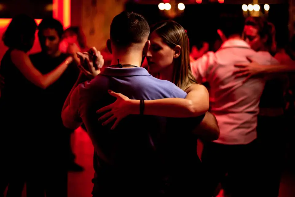 Noche de Tango con los Locales