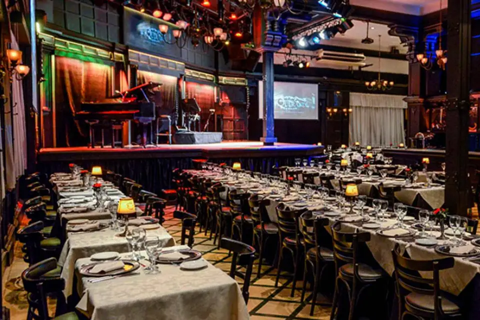 El Querandi VIP: Cena Gourmet + Show de Tango + Traslado Gratis