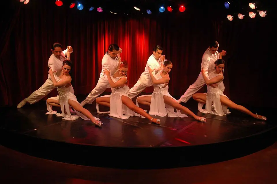 Buenos Aires: Rojo Tango Show con Cena Opcional