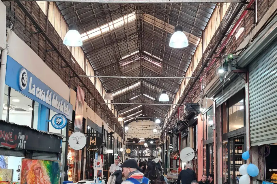 Buenos Aires: ¡San Telmo, Historia, Bares y Tango!
