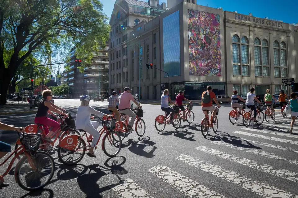 Tour en bicicleta por Buenos Aires: circuito norte o sur