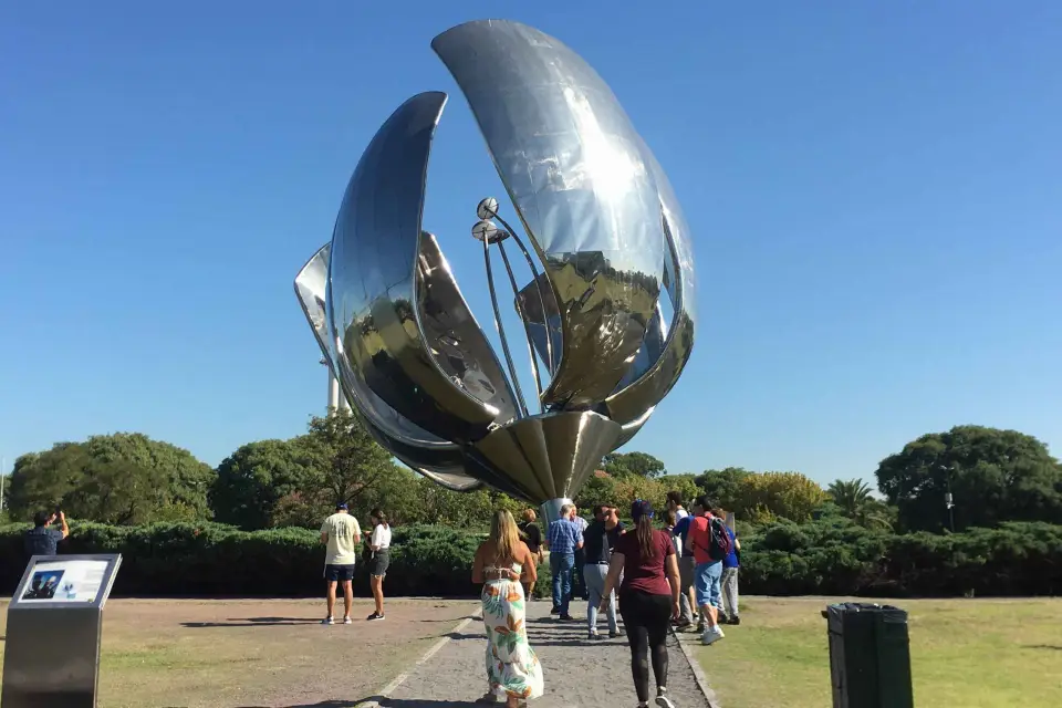 Buenos Aires:Tour en grupo reducido AM & Crucero con barra libre al atardecer PM