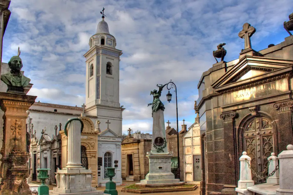 Tour a pie por el barrio de Recoleta de Buenos Aires