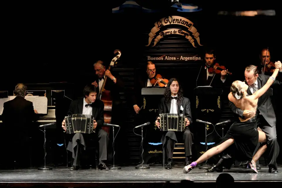 La Ventana VIP: Lección de Tango + Cena + Espectáculo + Traslado gratis
