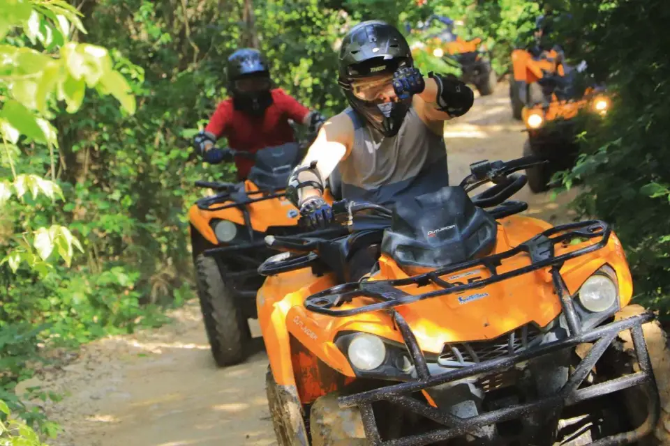 ¡La Mejor Aventura de Cancún con ATV, Tirolina y Cenote!