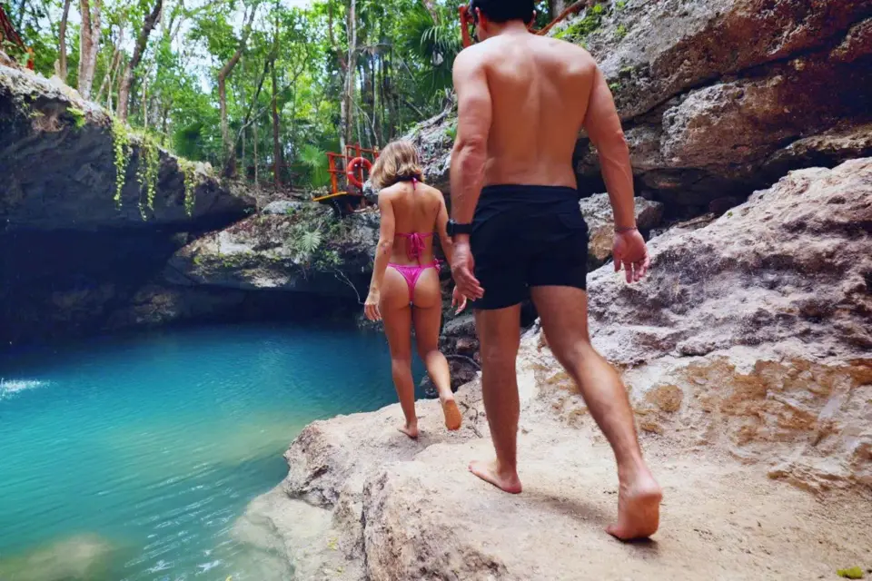 Cancún: Aventura en Cenotes con Cata de Tequila y Merienda Maya
