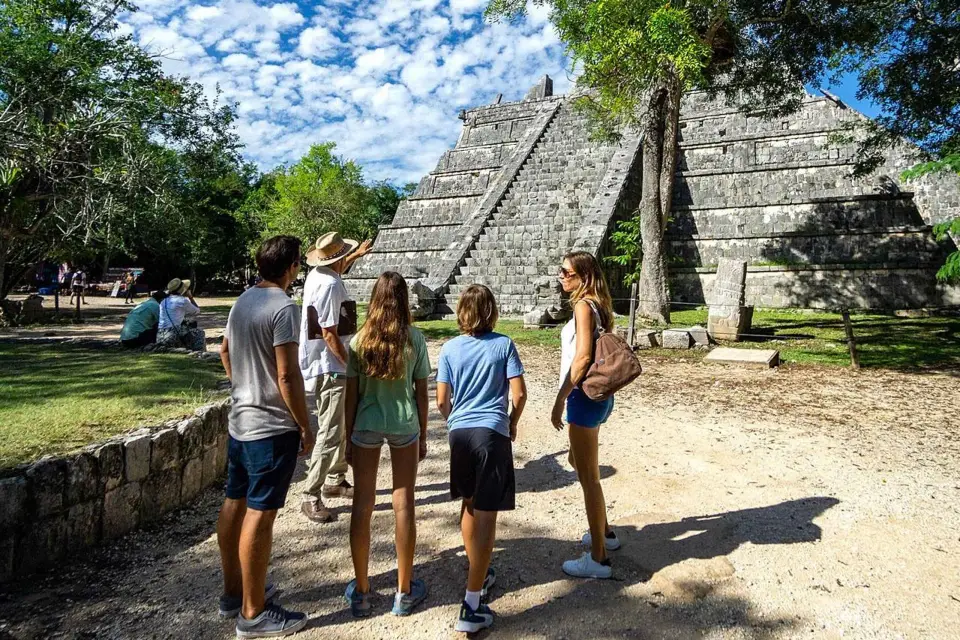 Chichén Itzá: Cenote y Valladolid Privado