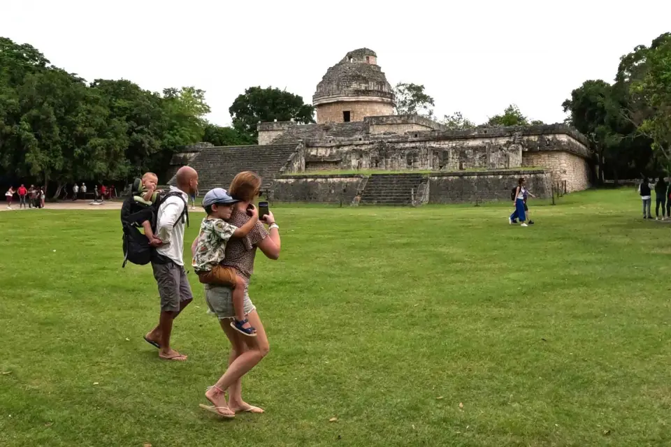 Chichén Itzá Tour de día completo ampliado desde Cancún