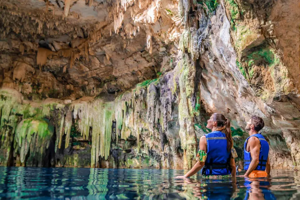 Combo de 3 días Xcaret, Xel-Há y Chichén Itzá c/comida y bebidas