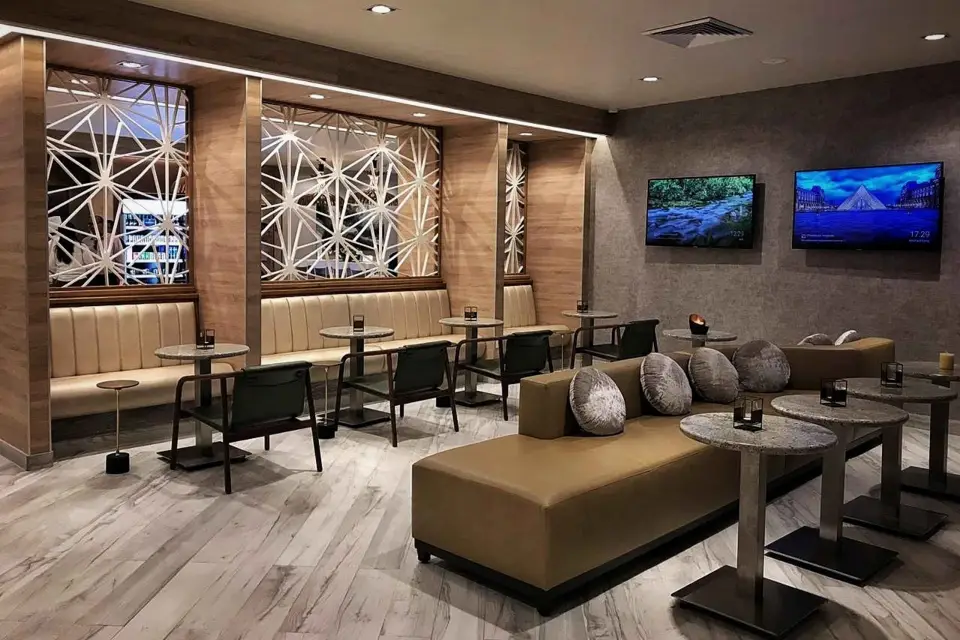 Cancún CUN Airport MERA Lounge Access Ticket