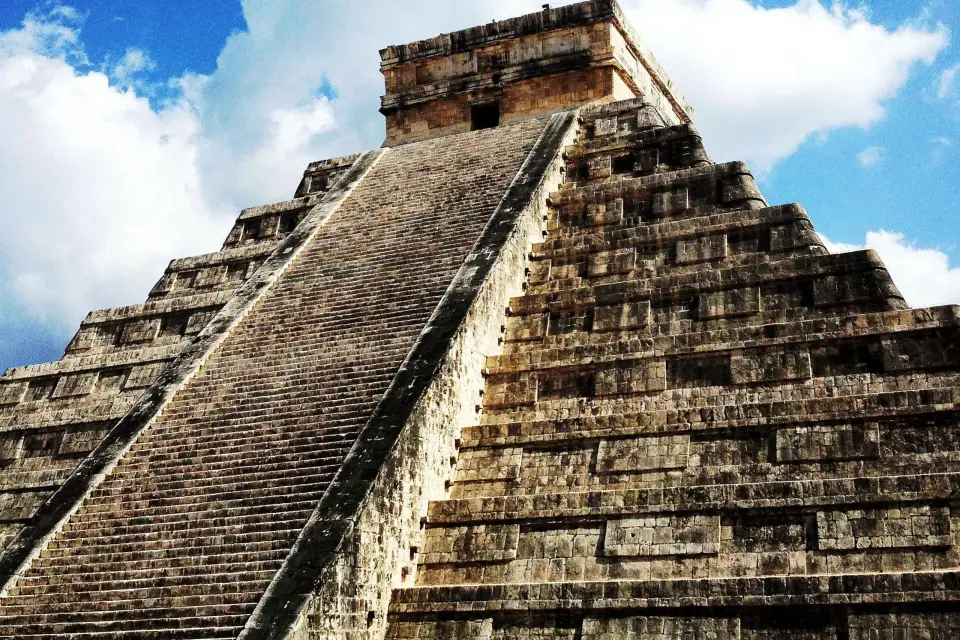 Excursión de un día a Chichén Itzá Cenotes Ik Kil y Suytun Valladolid