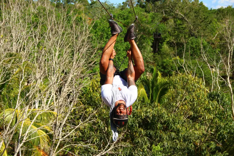 Cancún: Excursión en quad, tirolesa y cenote con transporte