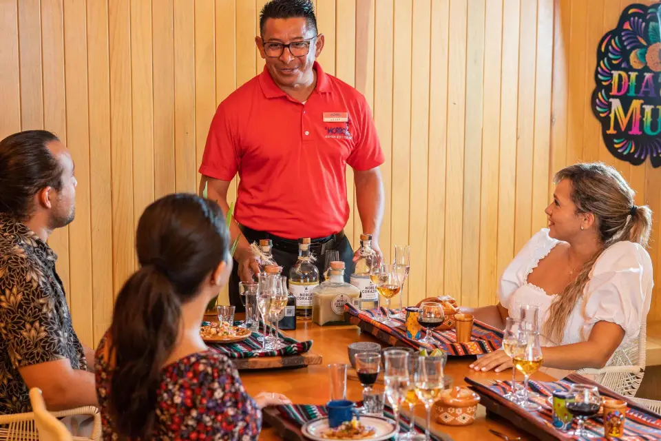 Cancún: Experiencia de Cata de Tequila con Maridaje