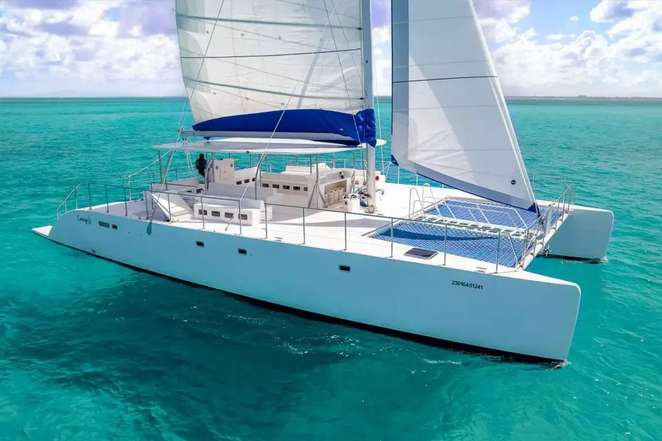 Isla Mujeres en catamarán