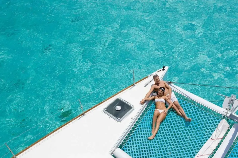 Isla Mujeres: Crucero en catamarán con snorkel, comida y bebidas