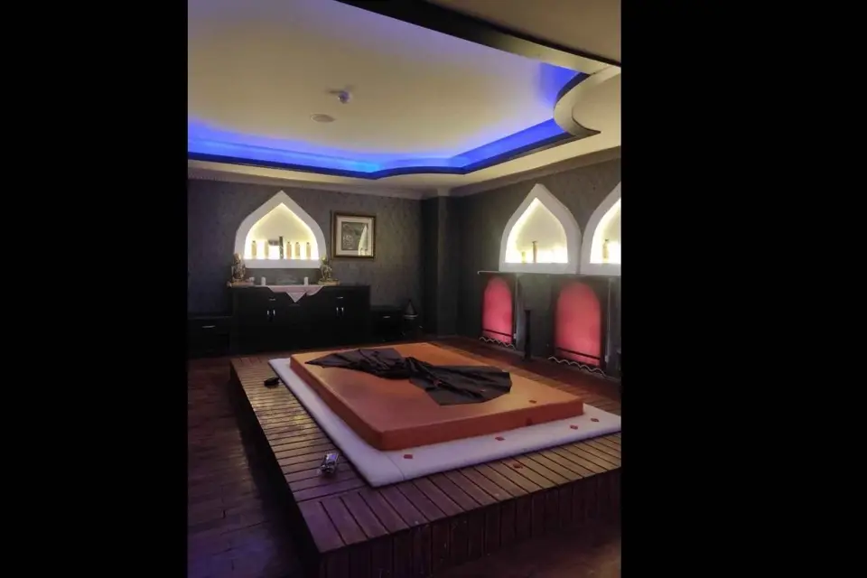 Capadocia: Baño Hammam Histórico y Spa con Masaje