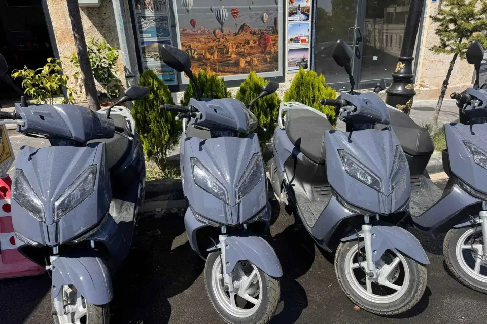Cappadocıa Alquila una Scooter