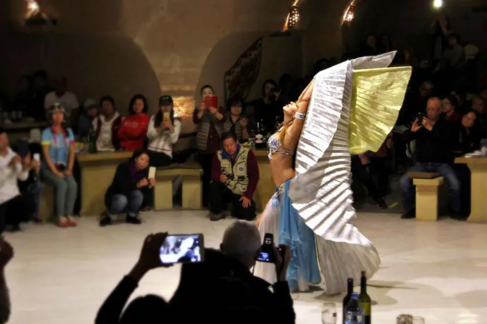 Espectáculo Nocturno Turco con Danza del Vientre