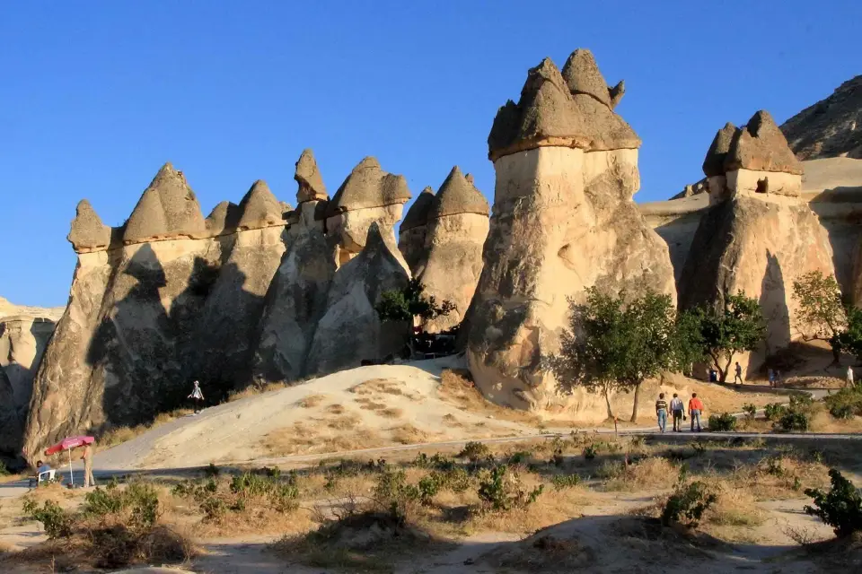 Desde Estambul: Excursión de 2 días a Capadocia en vuelo de ida y vuelta