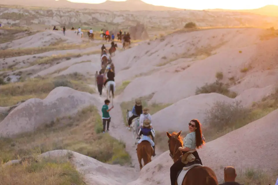Capadocia: Excursión a caballo con servicio de recogida del hotel