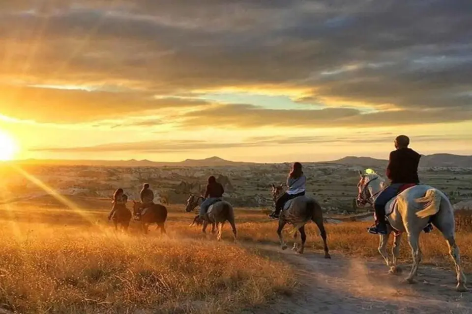 Excursión a caballo por Capadocia