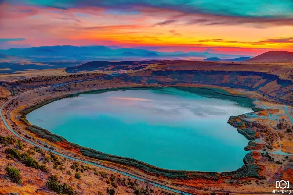 Capadocia: Excursión de un día a los Valles, la Ciudad Subterránea y el Lago Nar