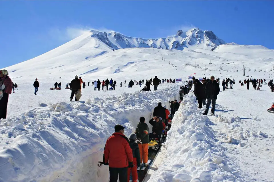 Excursión de esquí en la montaña Erciyes de Cappadcoia