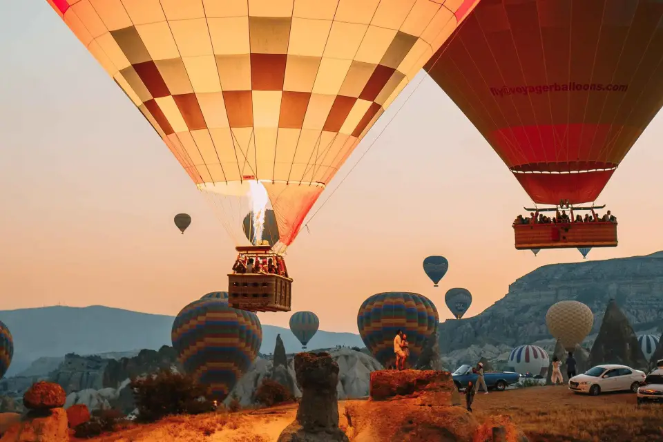 Capadocia: Excursión mágica al amanecer en globo