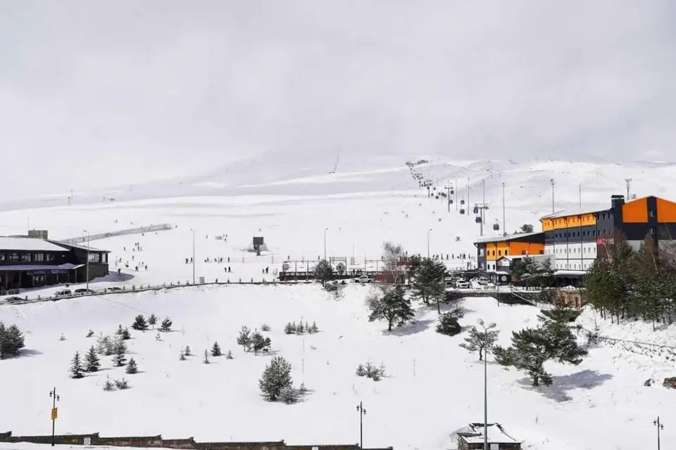 Excursión a la Montaña Erciyes y Esquí con Instructor de Esquí Profesional