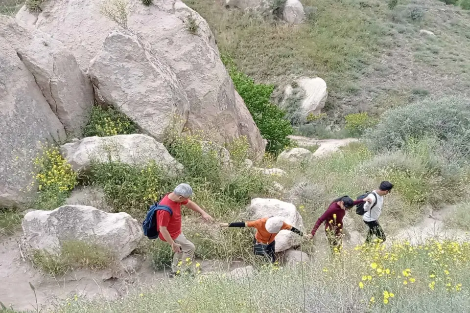 Excursión Privada a pie por el Valle de Gomeda y Clase de Cocina Turca