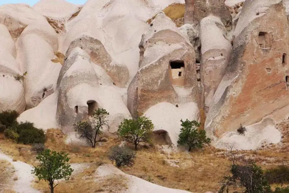 Desde Capadocia: Excursión Verde con Caminatas, Cuevas y Almuerzo