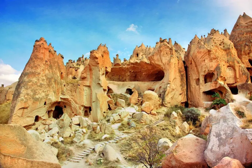 Capadocia: Excursión Verde y Roja de 2 días con almuerzo y entradas