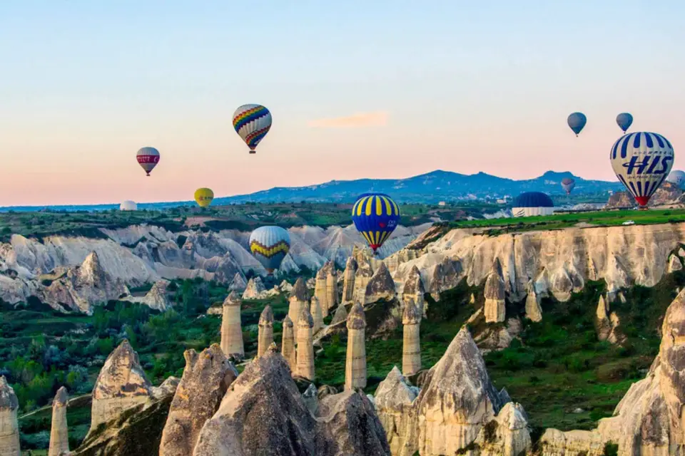 Paquete turístico de 2 días de Estambul a Capadocia