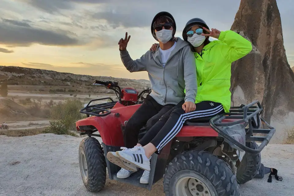 Capadocia Safari en quad amanecer-atardecer para pareja 2 horas