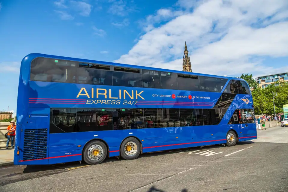 Transfert public A/R entre l'aéroport EDI et Édimbourg