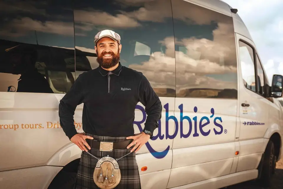 Desde Edimburgo: Bonnie Lochs y Bold Whisky con Entrada
