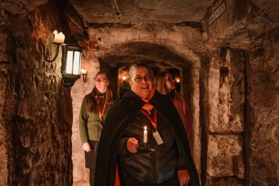 Édimbourg : visite en petit groupe des voûtes souterraines hantées