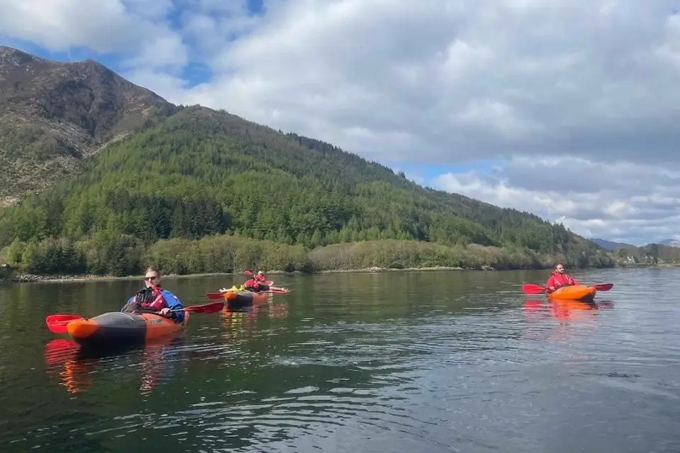 Excursión por la campiña de Edimburgo, SUP/ Kayak y Tour del Whisky