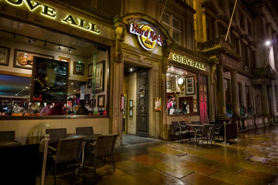 Edimburgo: Hard Rock Cafe con menú del día para comer o cenar