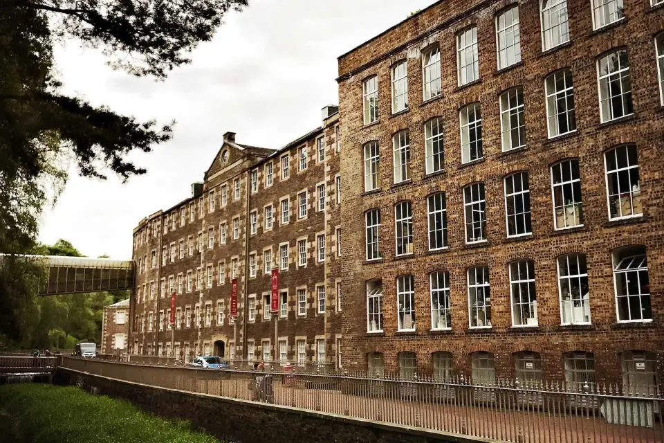 Molinos y maravillas modernas: El patrimonio industrial de Escocia