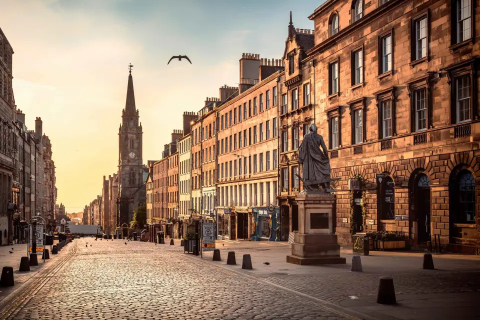 Edimburgo: Old Town Tour a pie privado con historiador