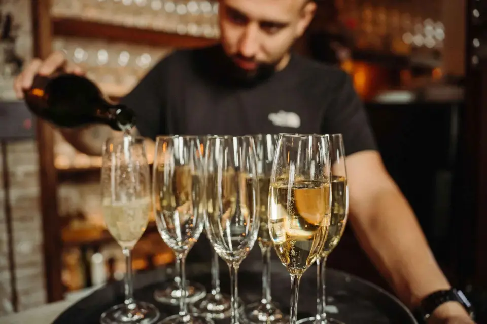 Barcelona al Atardecer: Ruta de Tapas y Vinos