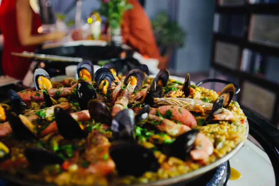 Barcelona: Clase de cocina de paella catalana