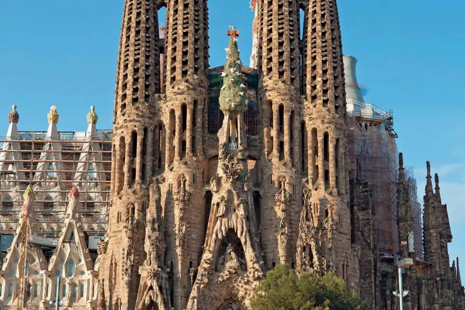 Barcelona: Consigna de equipajes cerca de la Sagrada Familia
