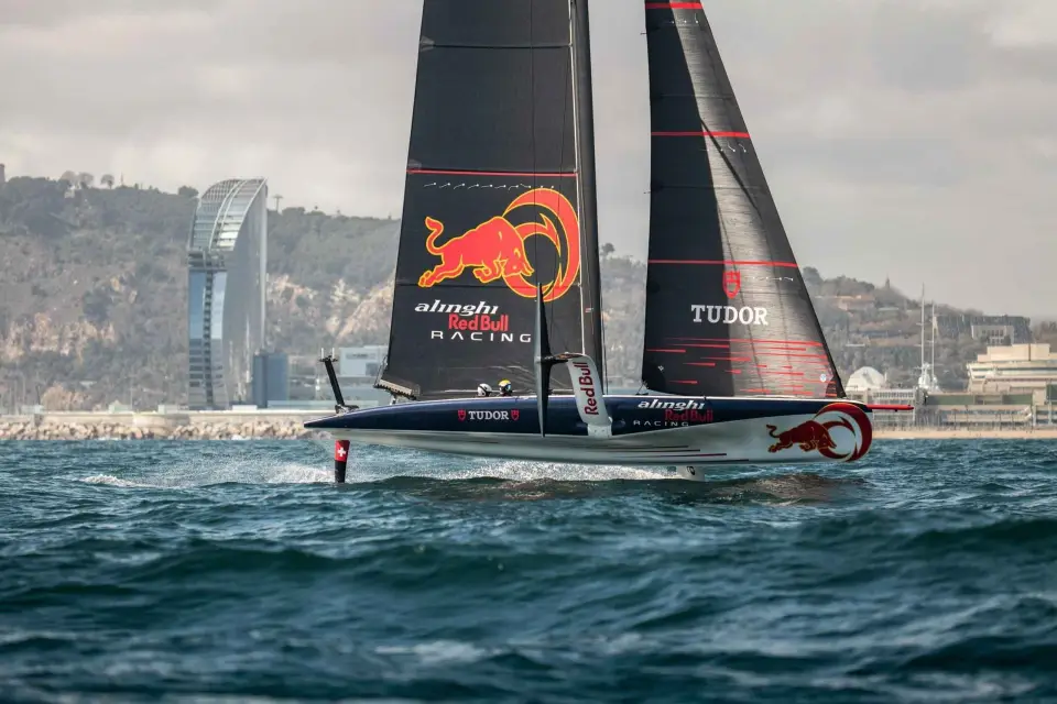 Barcelona: Ver la Copa América 2024 en un velero
