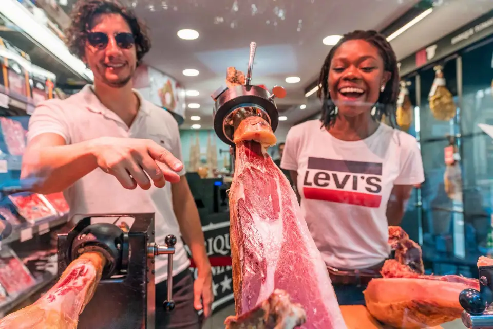 Degustación de Jamón Ibérico con Cava Sagrada Familia