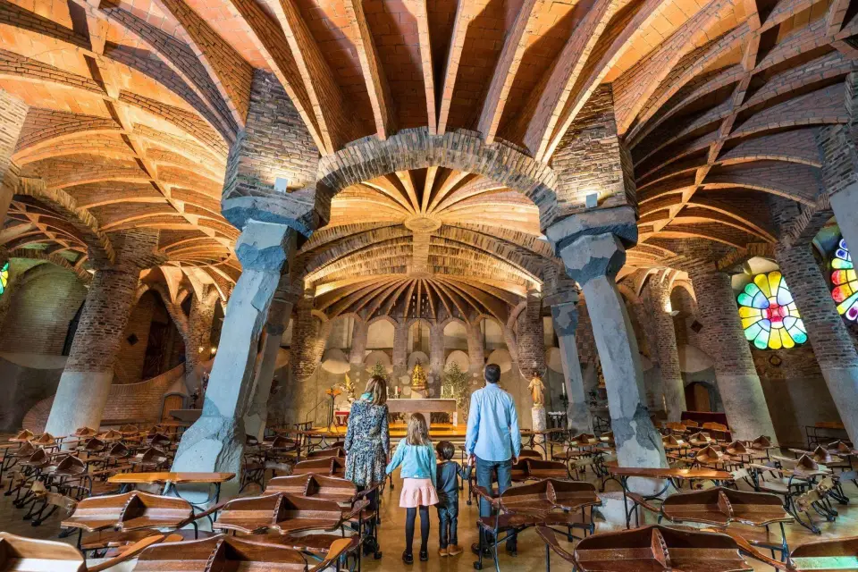 Destacados Visita guiada a la Cripta y a la Colonia Güell