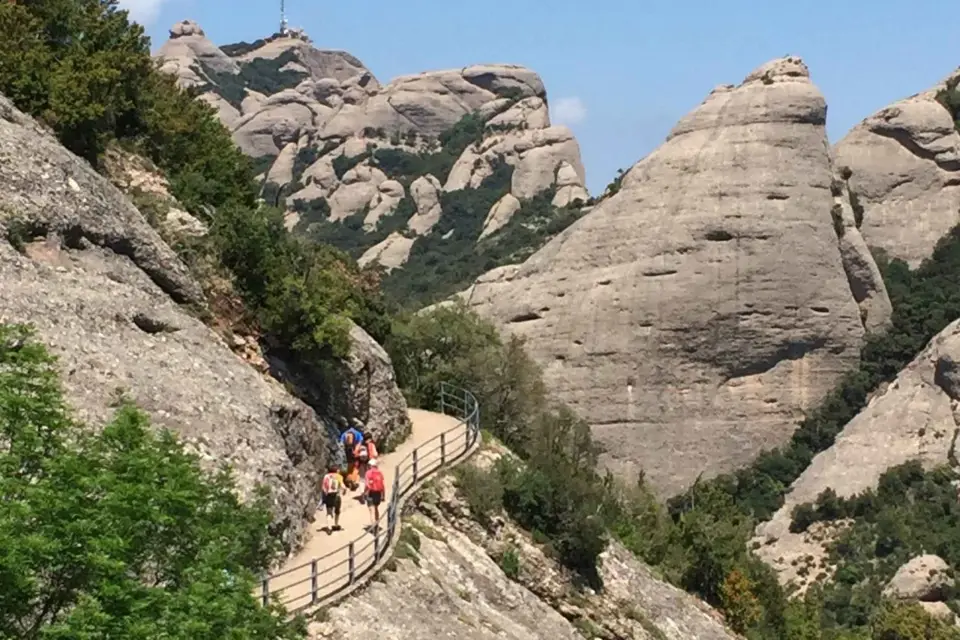 Desde Barcelona: Excursión guiada al Parque Nacional de Montserrat