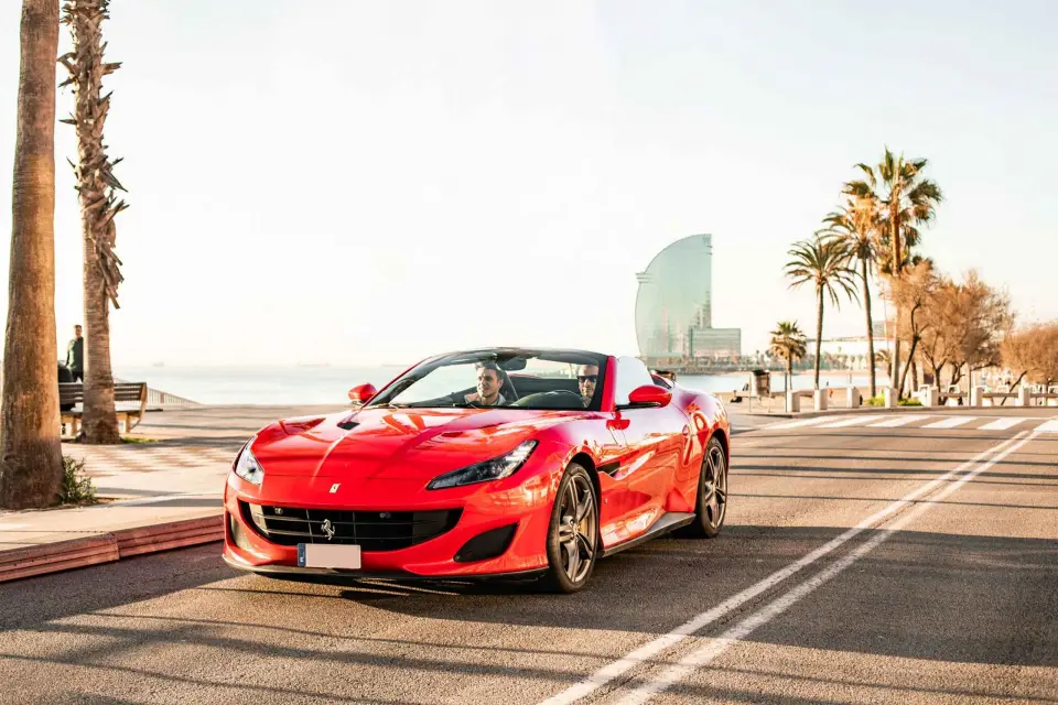 Barcelona: Experiencia privada al volante de un Ferrari
